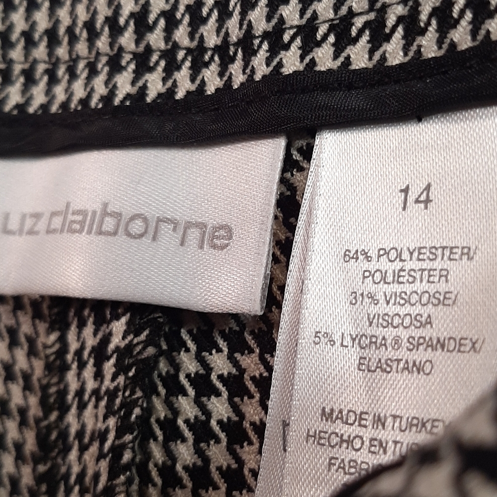 Pants - Picture 4 of 6